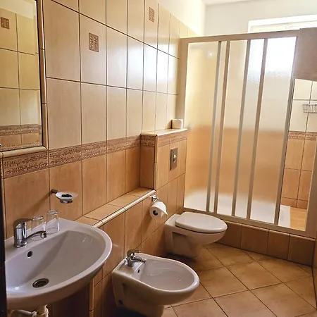 Kovox بيت ضيافة Staskov