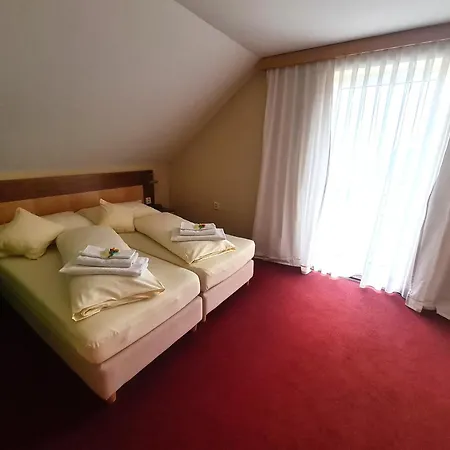 بيت ضيافة Kovox Staskov