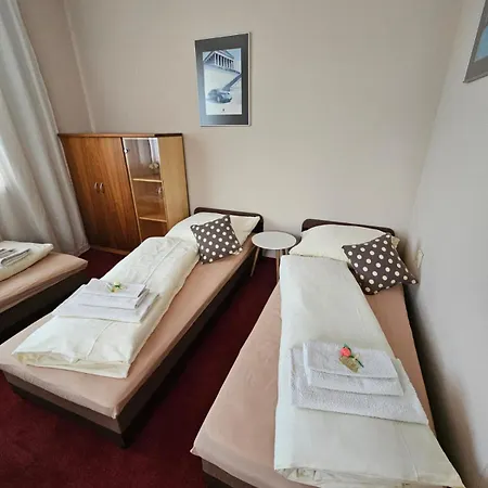 Kovox بيت ضيافة Staskov