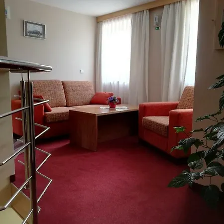 بيت ضيافة Kovox 3*