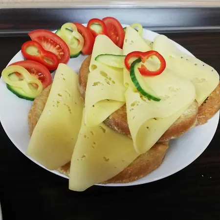 Kovox بيت ضيافة Staskov